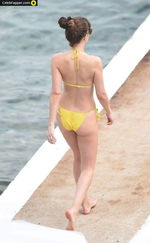 dakota johnson fap bout cul thong bikini Foto